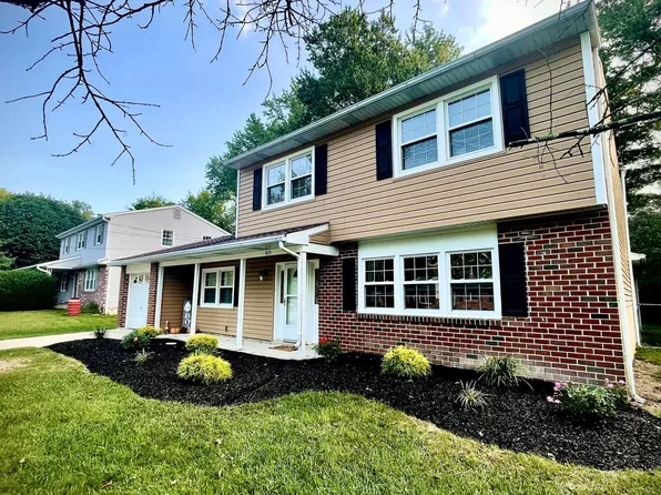 805 Devon Dr, Newark, DE 19711