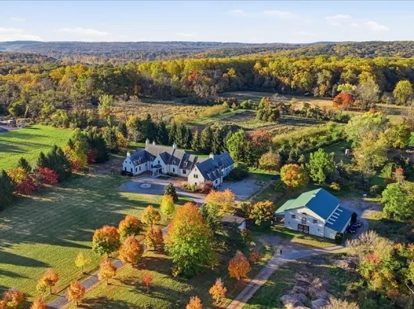 6 Grafton Road, Delaware Twp., NJ 08559