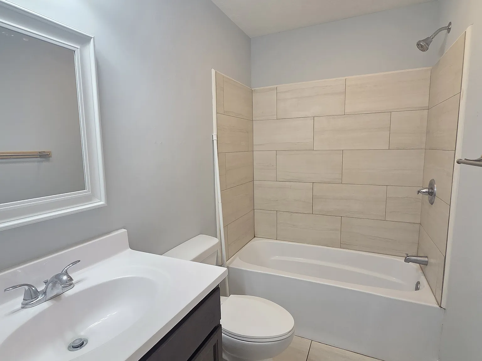 4 bed, 2260 sqft, $650 — Photo 1