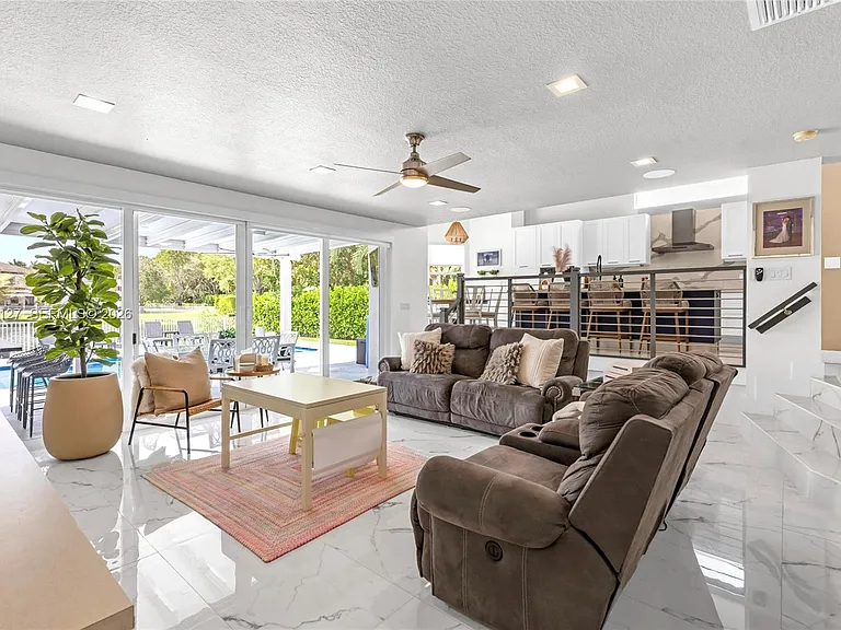 4904 SW 166th Ave — Photo 9