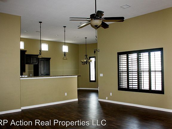2nd image of 14289 Meadow Lake Ave