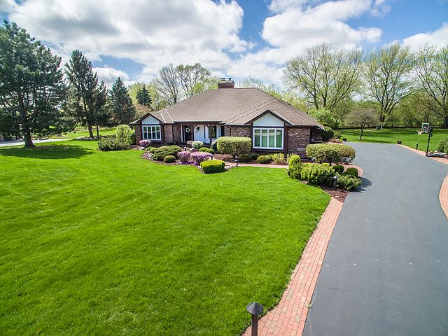 1st image of 3N550 Hickory Knoll Ln