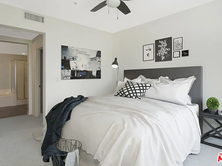 6020 Seabluff Dr #303 — Photo 5
