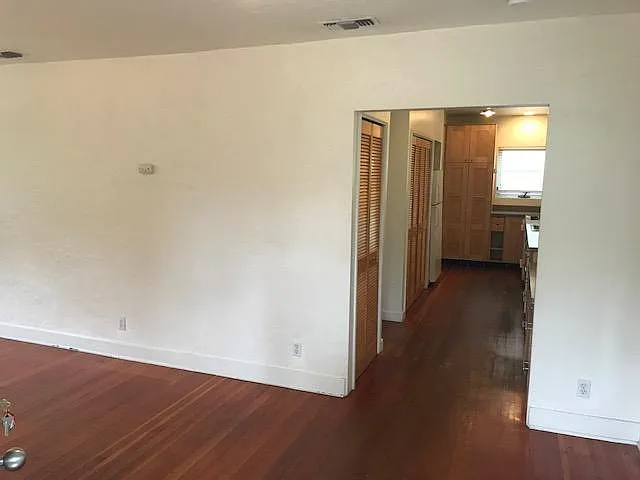 2351 Ocean Ave — Photo 4
