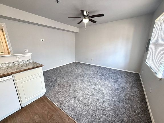 4th image of 843 East Dr APT 1