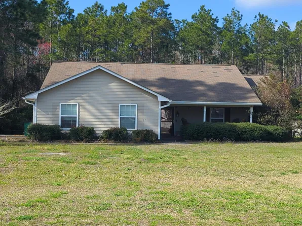 202 Mickler Dr, Saint Marys, GA 31558