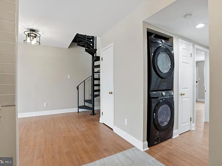 7750 Rockwell Ave — Photo 13