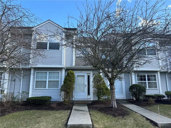 24 Spruce Street, Pawling, NY 12564