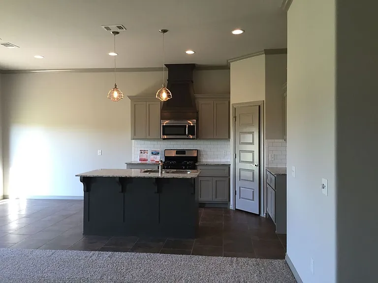 7132 NW 145th St — Photo 13
