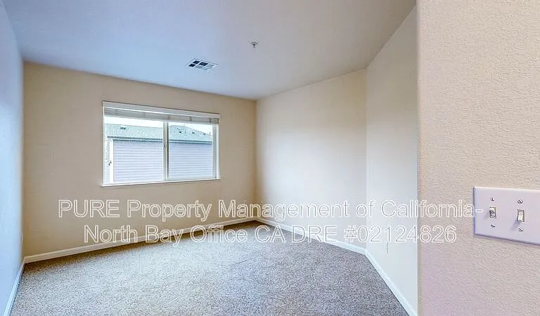 132 Treadway Ct — Photo 34