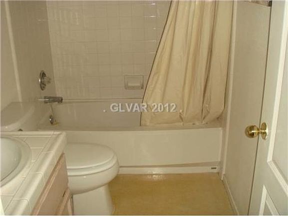 5th image of 210 Red Coral Dr