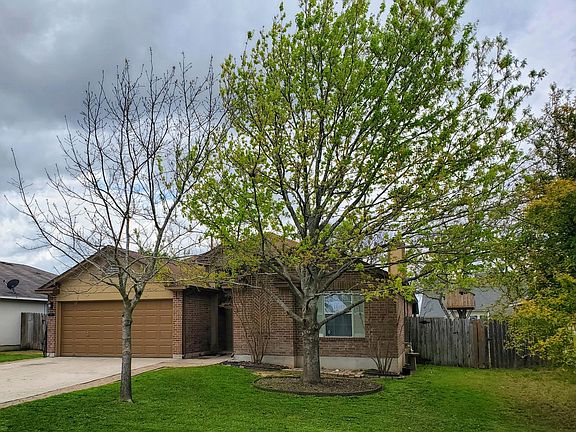 4th image of 221 Saint Marys Dr