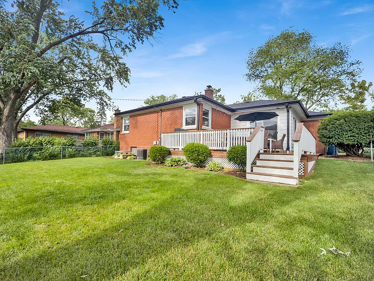 778 S Linden Ave — Photo 32