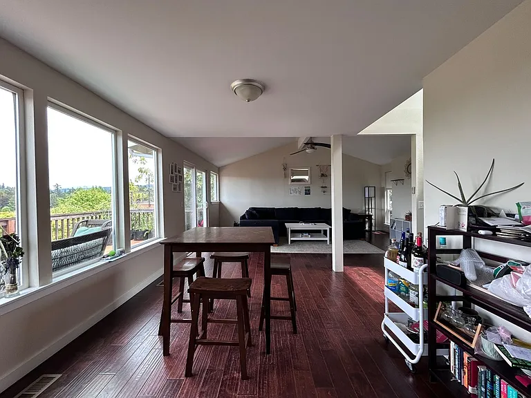 213 Bayside Rd — Photo 11
