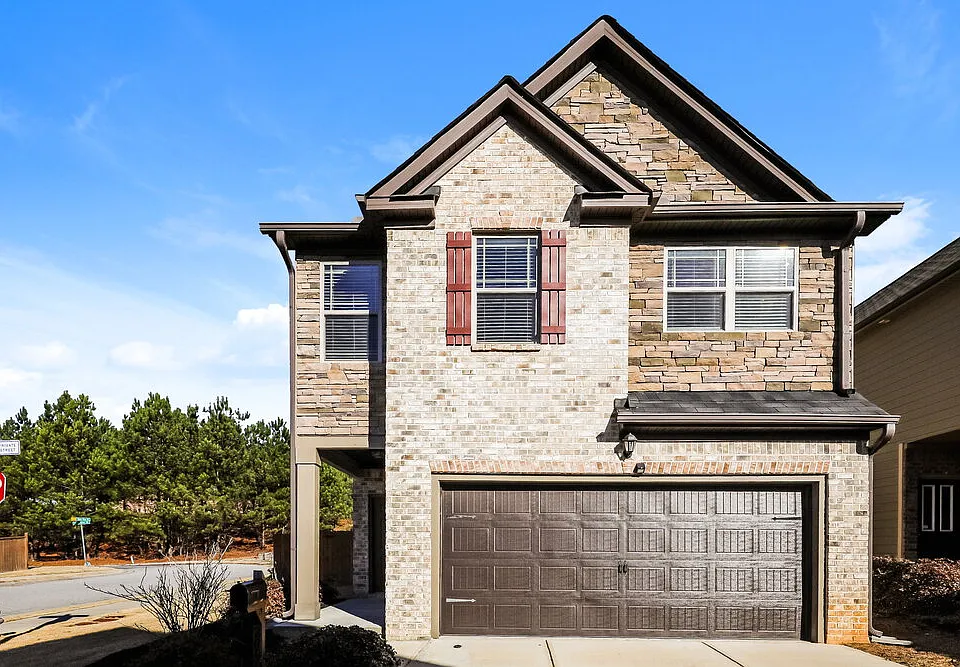2000 Saint John Ct