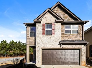 2000 Saint John Ct, College Park, GA 30349