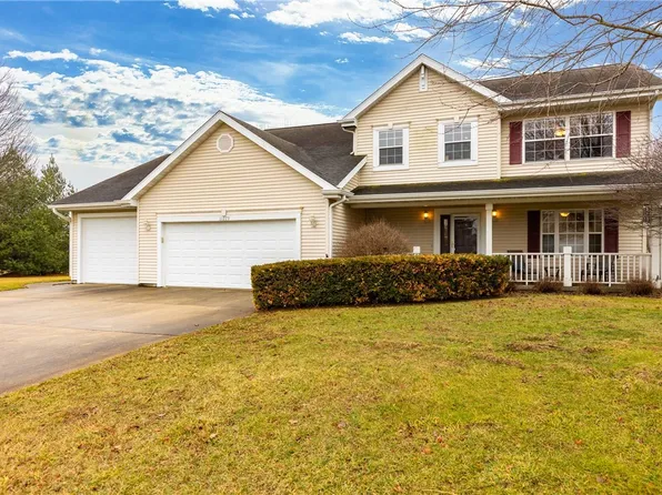 11273 E Lake Edward Ln, Effingham, IL 62401