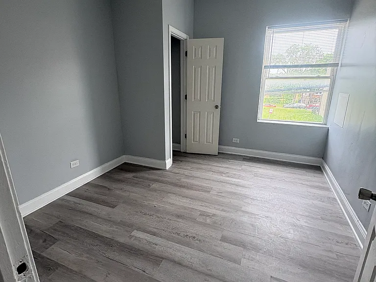 843 E Marquette Rd — Photo 9