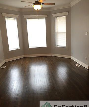 4th image of 6411 S Artesian Ave #1