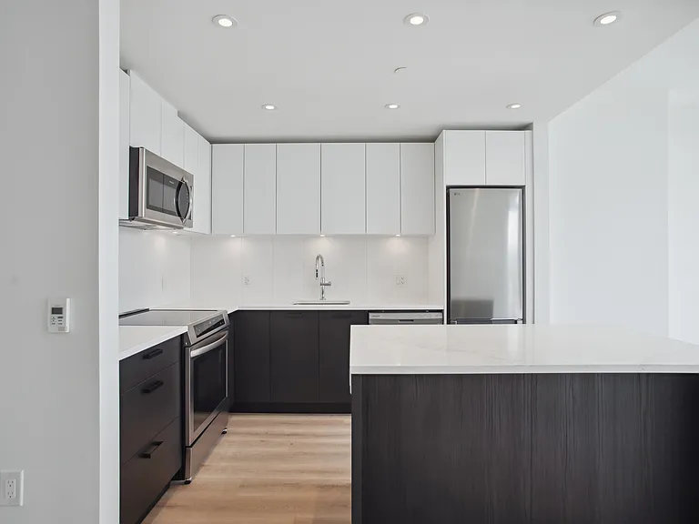 150 Braid St — Photo 51