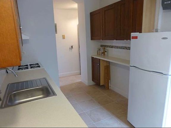 5th image of 50 Horatio St APT 15