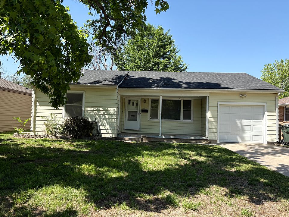 1st image of 804 W 22nd Ave