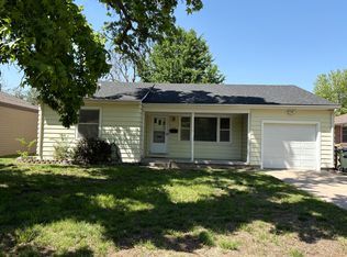 804 W 22nd Ave, Hutchinson, KS 67502