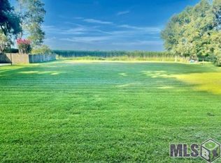 2811 Live Oak Dr, Brusly, LA 70719