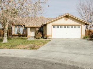2131 Lightcap St, Lancaster, CA 93535