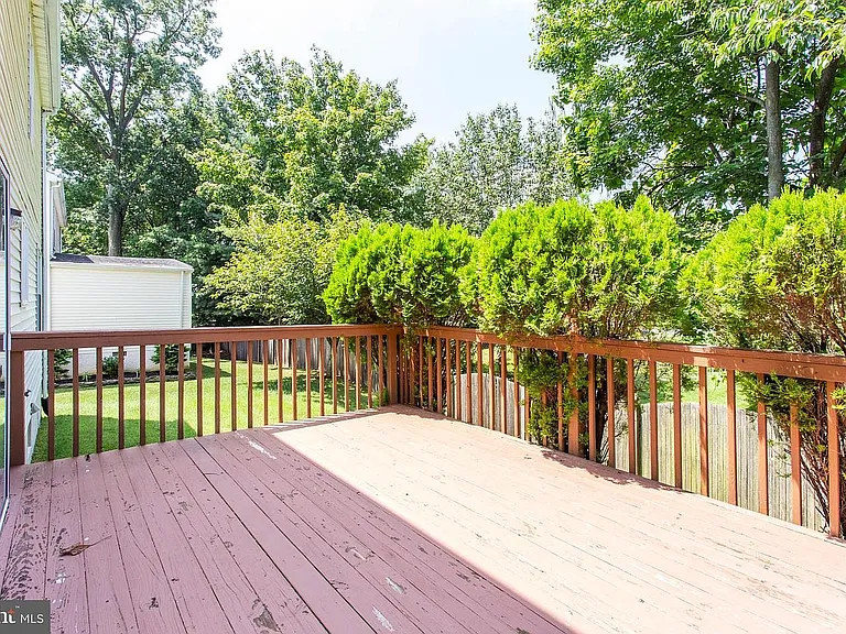 1112 Evergreen Ave — Photo 12
