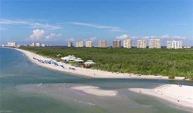 7032 Pelican Bay Blvd #103 — Photo 31