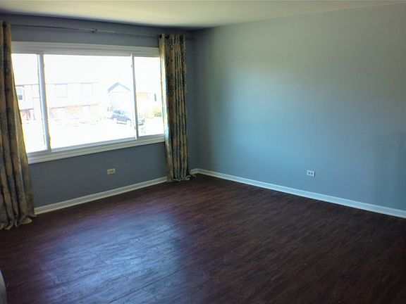 2nd image of 20055 Lakewood Ave