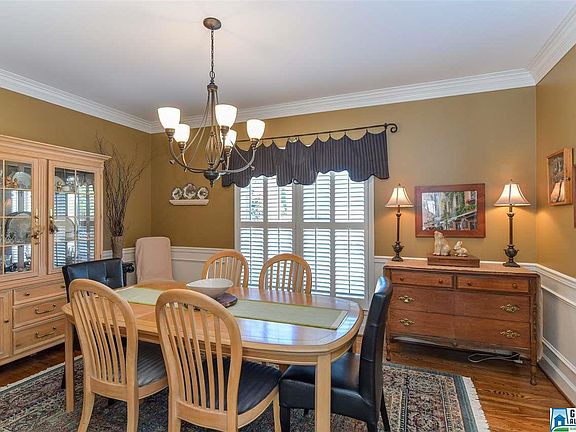 5th image of 721 Polly Pl