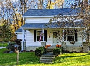 13416 Grand River Dr SE, Lowell, MI 49331