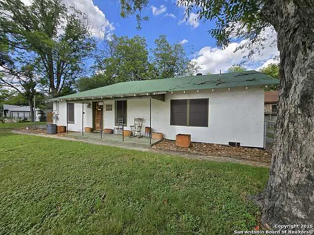 3 bed, 1657 sqft, $1,750 — Photo 2