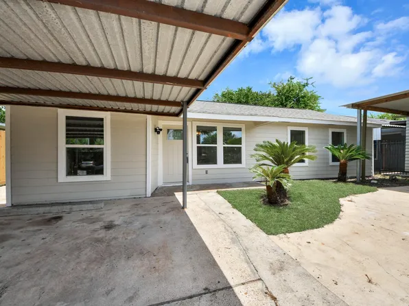 5111 Willow Glen Dr, Houston, TX 77033