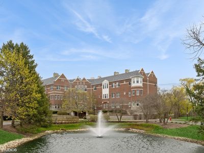 2365 Waukegan Rd APT 2C, Northbrook, IL, 60062