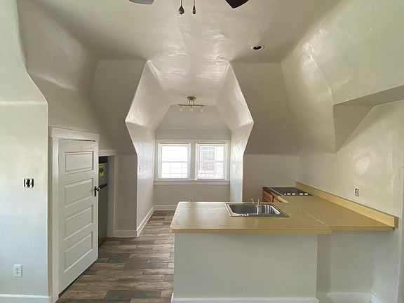 4th image of 2234 Highland Ave #3