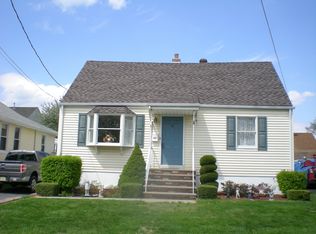 11 Harrigan St, Edison, NJ 08817