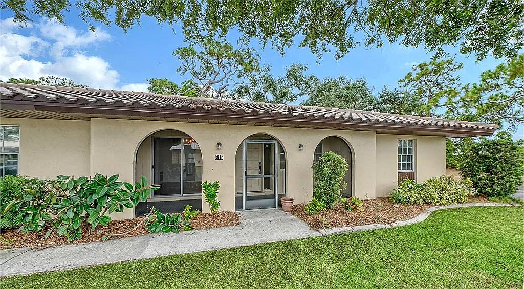 2 bed, 2.0 bath, 1498 sqft, $2,200 — Photo 1