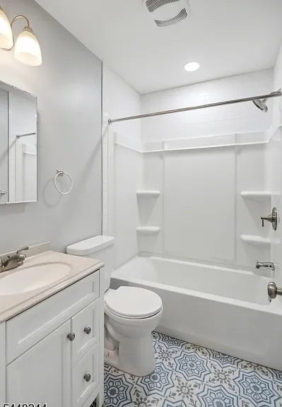 28 Edgewood Ter #A — Photo 12