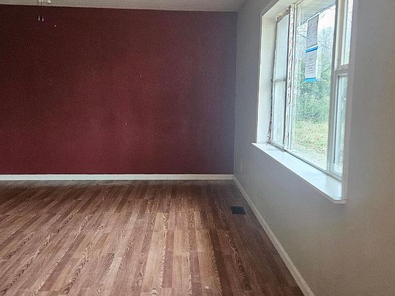 4th image of 5275 Grande Rd