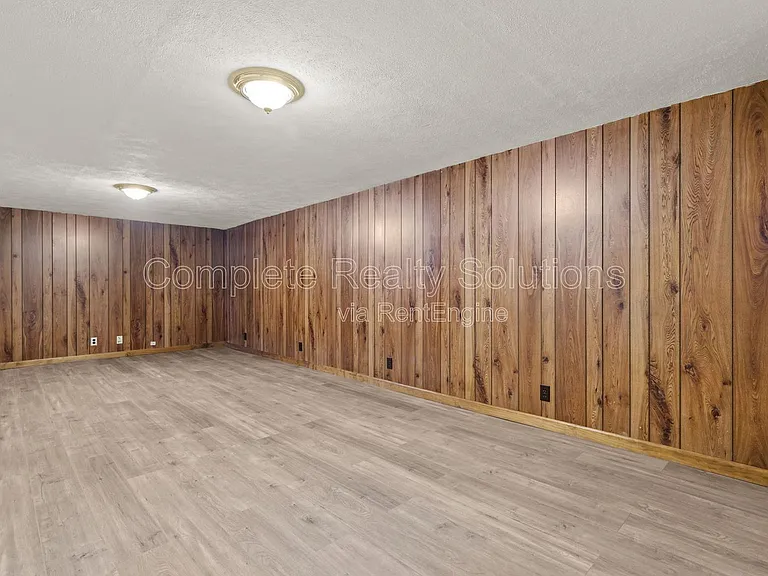 1149 Walker Ave — Photo 21