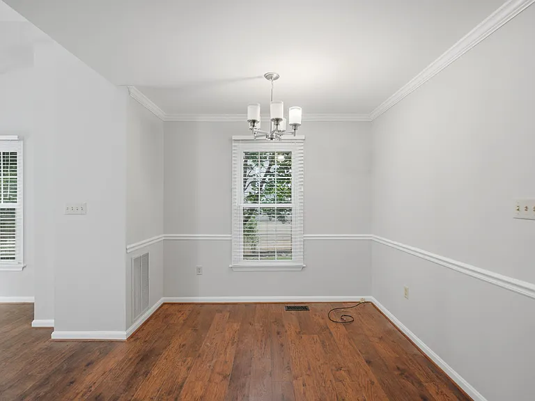 27 Ryan Ct — Photo 9