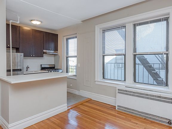 3rd image of 25-98 36th St #6GG