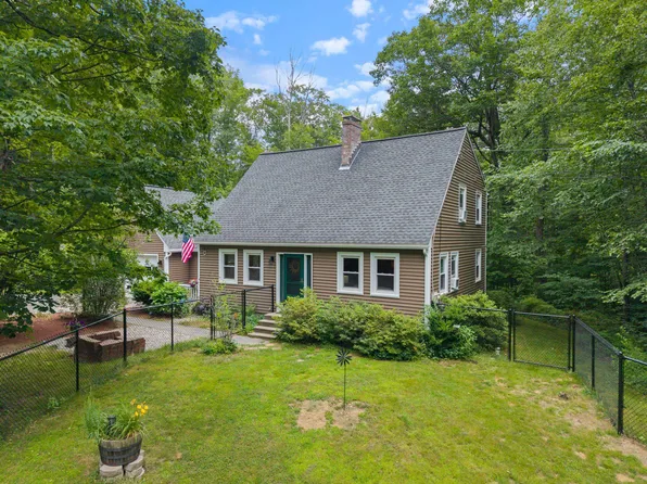 49 Irving Drive, Weare, NH 03281