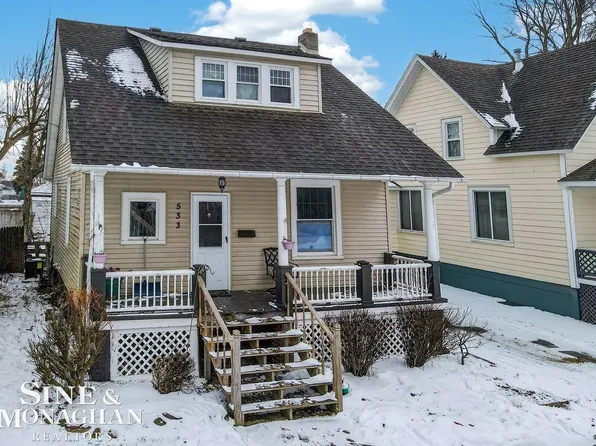533 S Elizabeth St, Marine City, MI 48039