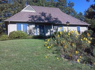 1624 Stoney Creek Dr, Charlottesville, VA 22902