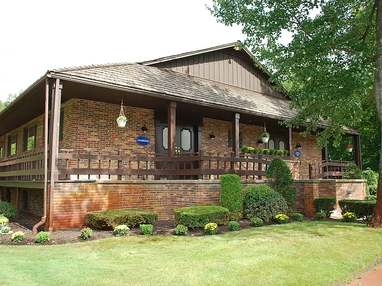 Club House & Sales Office 4
