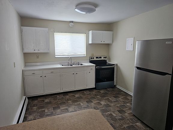 2nd image of 1612 N Main St #B-02